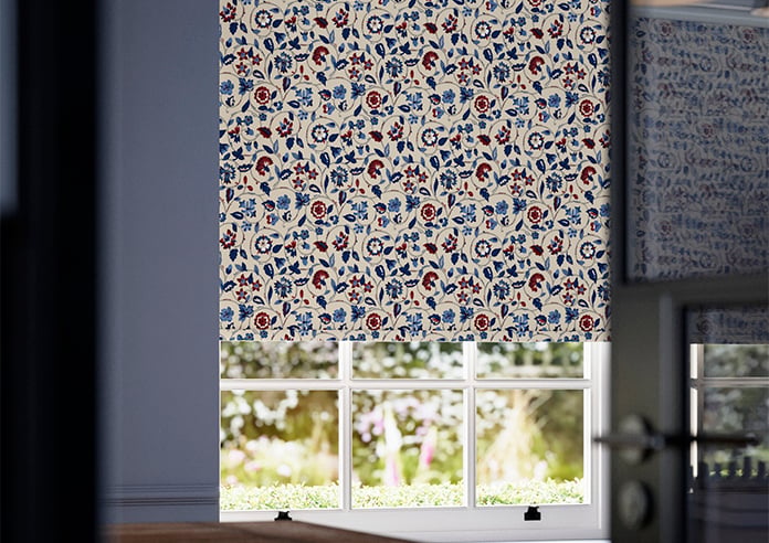 Land & Shore Esther (Blackout), Blue Red - Twist&Fit Roller Blind - Image 5